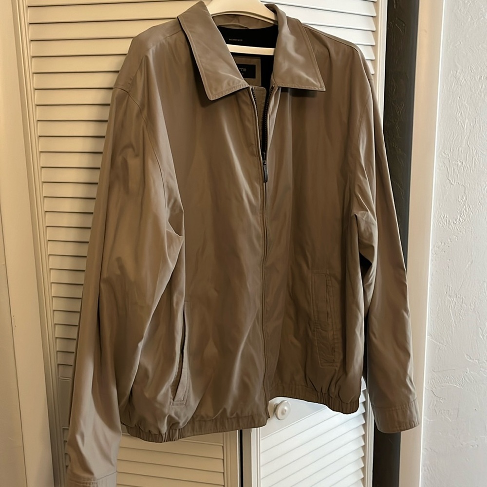 Claiborne outerwear 2XT lined microfiber zip front jacket…this is a dandy!!